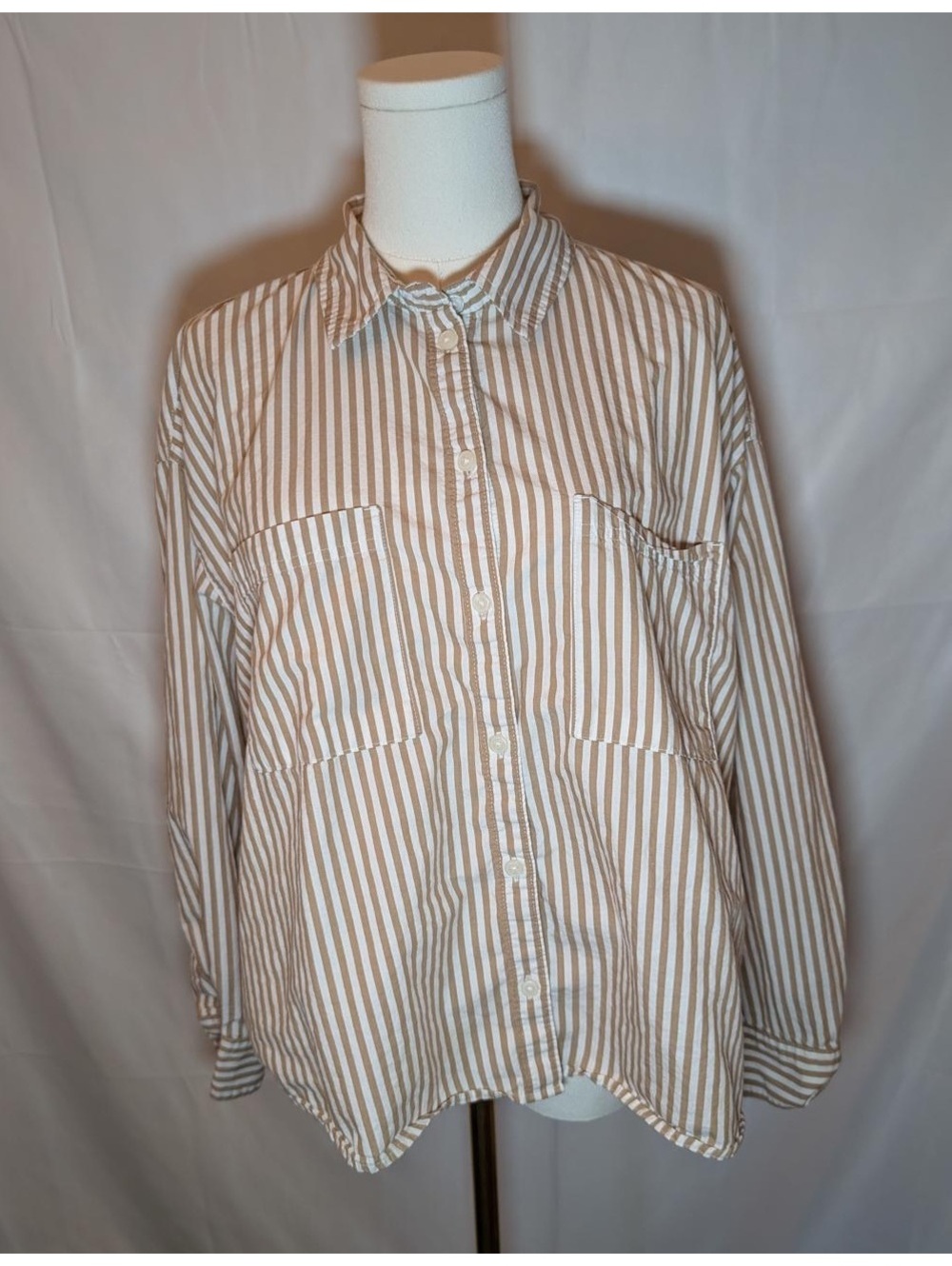 Old Navy Women’s Lightweight Beige and White Striped Boyfriend Style Button-Up